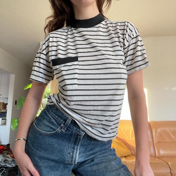 Vintage Striped Black and White 80’s T shirt - Picture 1 of 2